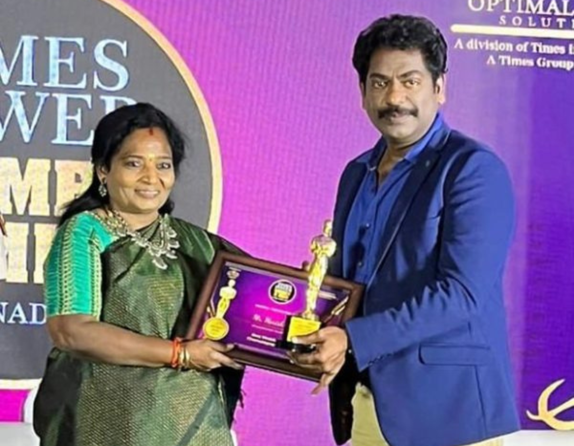 International healthcare award presentation